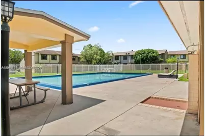 453 NE 210th Ter, Miami, FL 33179 - Photo 4