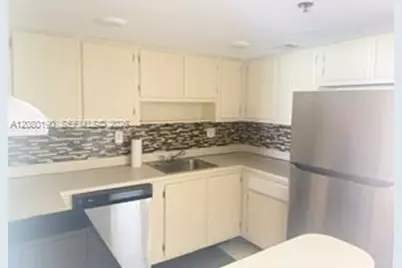 3150 W Rolling Hills Cir #403, Davie, FL 33328 - Photo 2