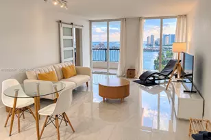 555 NE 15th St, Miami, FL 33132 - Photo 2