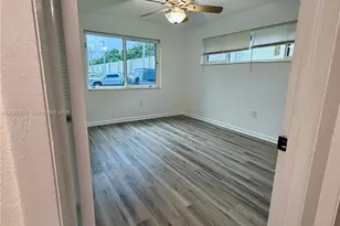 1101 NE 191st St, Miami, FL 33179 - Photo 14