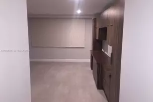 9801 Collins Ave, Bal Harbour, FL 33154 - Photo 16
