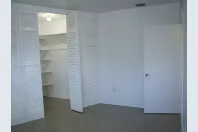 18790 NE 18th Ave #231, Miami, FL 33179 - Photo 12