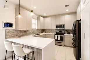 10327 NW 89th Terrace, Doral, FL 33178 - Photo 8