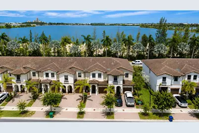 10327 NW 89th Ter, Doral, FL 33178 - Photo 26
