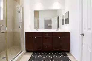 10327 NW 89th Terrace, Doral, FL 33178 - Photo 16