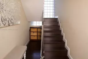 5631 SW 58th Ct, South Miami, FL 33143 - Photo 10