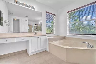 9345 Madewood Ct, West Palm Beach, FL 33411 - Photo 38
