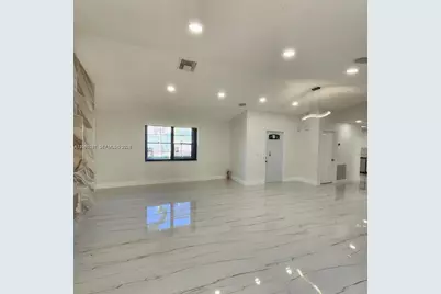9088 SW 22nd St #E, Boca Raton, FL 33428 - Photo 4