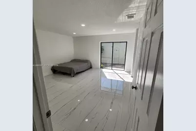 9088 SW 22nd St #E, Boca Raton, FL 33428 - Photo 12