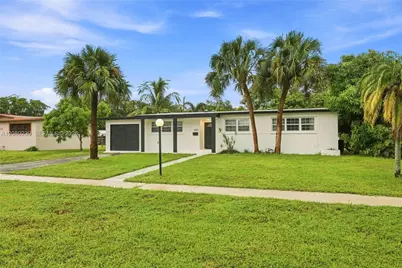 6885 NW 14th Ct, Plantation, FL 33313 - Photo 2