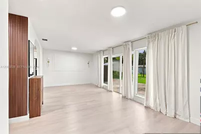6885 NW 14th Ct, Plantation, FL 33313 - Photo 10