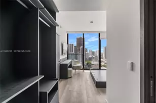 20 NE 11th St, Miami, FL 33132 - Photo 22
