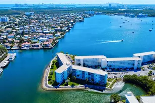 3030 Marcos Dr, Aventura, FL 33160 - Photo 46