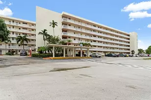 3030 Marcos Dr, Aventura, FL 33160 - Photo 44