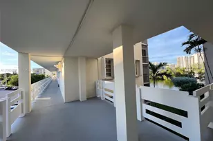3030 Marcos Dr, Aventura, FL 33160 - Photo 40