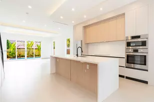 721 SW 7th Ave, Fort Lauderdale, FL 33315 - Photo 2
