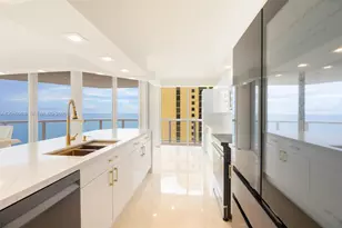 16425 Collins Ave, Sunny Isles Beach, FL 33160 - Photo 6