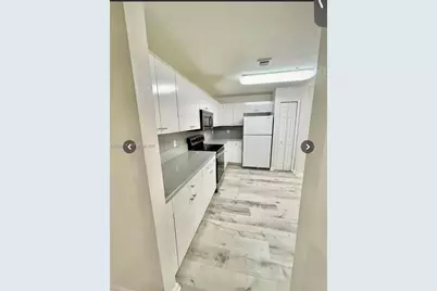 10902 NW 83 St #219, Doral, FL 33178 - Photo 4
