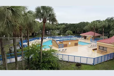 15525 Miami Lakeway N #206, Miami Lakes, FL 33014 - Photo 16
