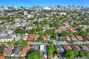 536 NW 25th Ave, Miami, FL 33125 - Photo 16