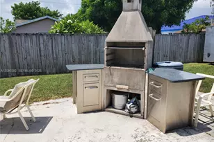16630 SW 102nd Pl, Miami, FL 33157 - Photo 18