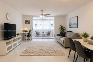 301 NE 14th Ave, Hallandale Beach, FL 33009 - Photo 4