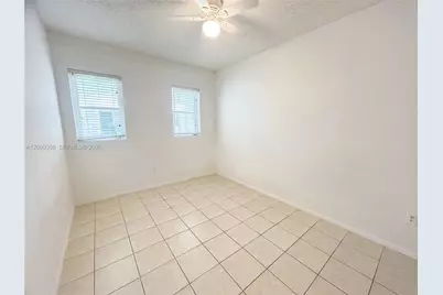 1218 Drexel Ave #204, Miami Beach, FL 33139 - Photo 8
