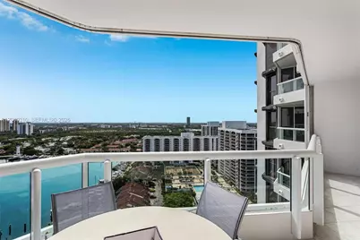 21205 Yacht Club Dr #2405, Aventura, FL 33180 - Photo 32