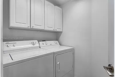 21205 Yacht Club Dr #2405, Aventura, FL 33180 - Photo 24