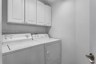 21205 Yacht Club Dr, Aventura, FL 33180 - Photo 24