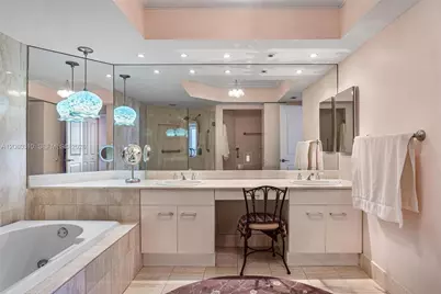 21205 Yacht Club Dr #2405, Aventura, FL 33180 - Photo 18
