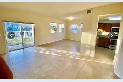 8650 NW 97 Ave #108, Doral, FL 33178 - Photo 6