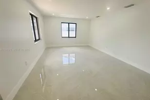 11870 SW 5th St, Miami, FL 33184 - Photo 2