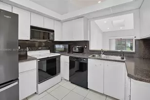 6063 Kings Gate Cir, Delray Beach, FL 33484 - Photo 6