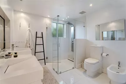 7501 W Adventure Ave, North Bay Village, FL 33141 - Photo 26