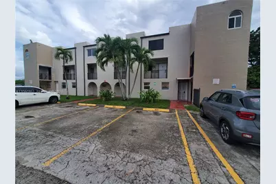 6600 W 2nd Ct #15, Hialeah, FL 33012 - Photo 2