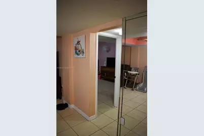 6600 W 2nd Ct #15, Hialeah, FL 33012 - Photo 14