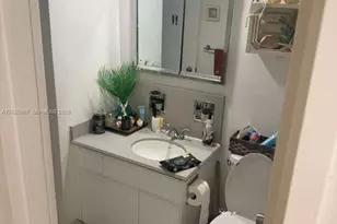 5700 Collins Ave, Miami Beach, FL 33140 - Photo 22