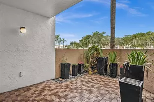 7518 Fairfax Dr, Tamarac, FL 33321 - Photo 44