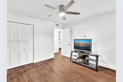 7518 Fairfax Dr #110, Tamarac, FL 33321 - Photo 30