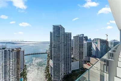 300 Biscayne Blvd Way #4102, Miami, FL 33131 - Photo 6