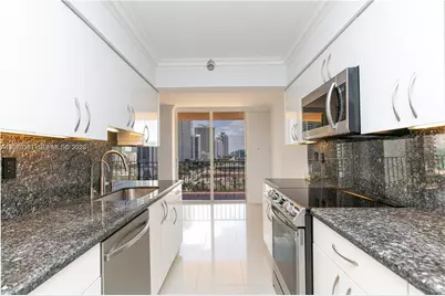 210 174th St #1201, Sunny Isles Beach, FL 33160 - Photo 4