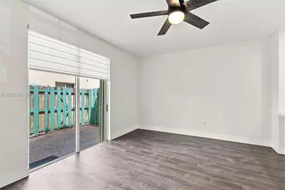 9145 SW 227th St #4, Cutler Bay, FL 33190 - Photo 8