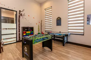 15742 NW 88th Ave, Miami Lakes, FL 33018 - Photo 44
