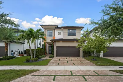 15742 NW 88th Ave, Miami Lakes, FL 33018 - Photo 2