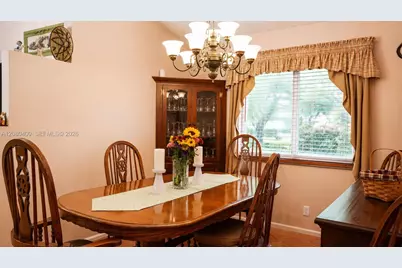 10411 NW 48th Mnr, Coral Springs, FL 33076 - Photo 8