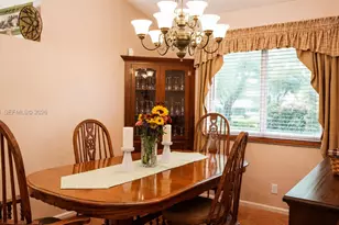 10411 NW 48th Manor, Coral Springs, FL 33076 - Photo 8