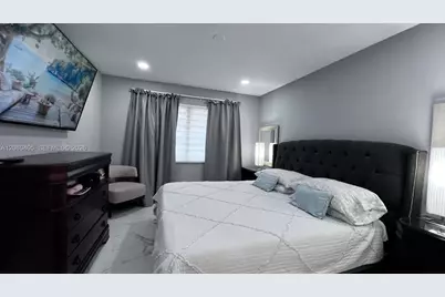 1531 NW 98th Ave, Pembroke Pines, FL 33024 - Photo 18