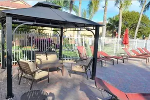 3790 San Simeon Cir, Weston, FL 33331 - Photo 12