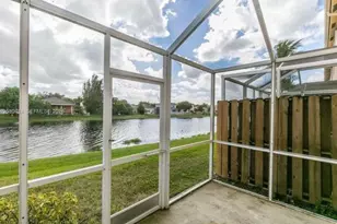 3790 San Simeon Cir, Weston, FL 33331 - Photo 10